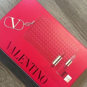 Valentino Lipstick set with pouch NEW